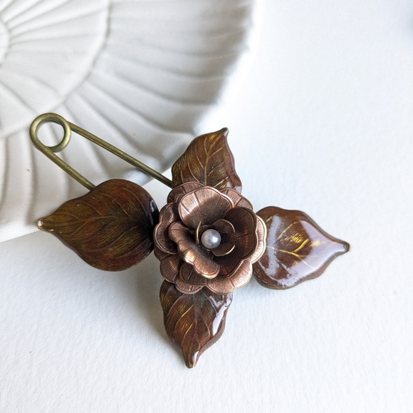 Brown Flower Handpainted Brooch, Copper Flower Scarf Pin, Fall Coat Pin, Hat Pin - Picture 3 of 9